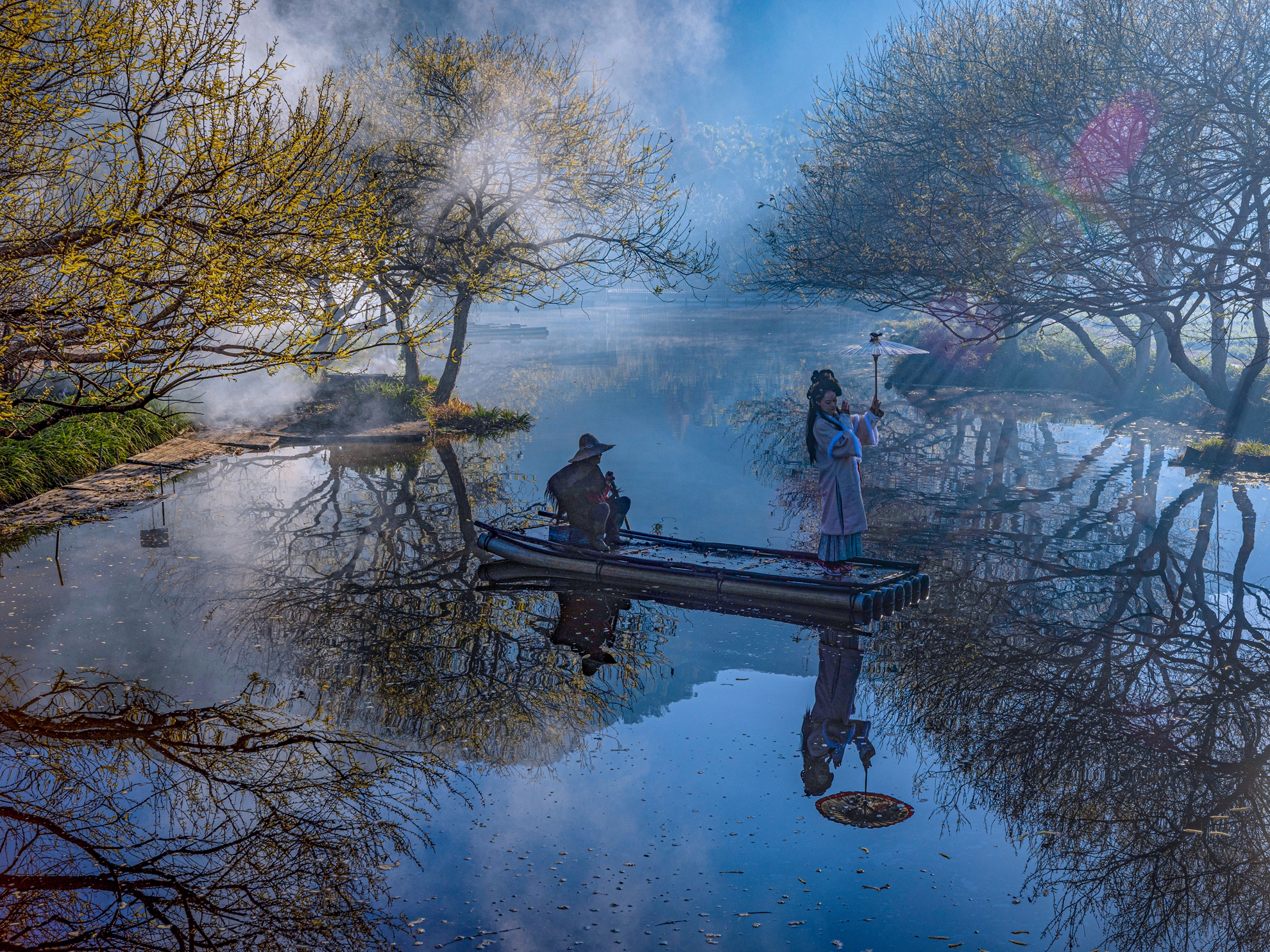 9月-(秋)-入選-陳安儀-晨曦煙波 倒